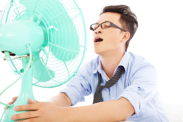 Warm hè? Zo houd je toch het hoofd koel Warm Hè? Zo Houd Je Toch Het Hoofd Koel