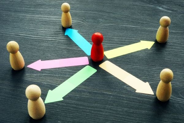 Taakdelegatie bedrijfsarts: structurele oplossing of noodverband? 