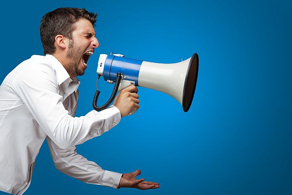 Hou op met roeptoeteren in het coronadebat