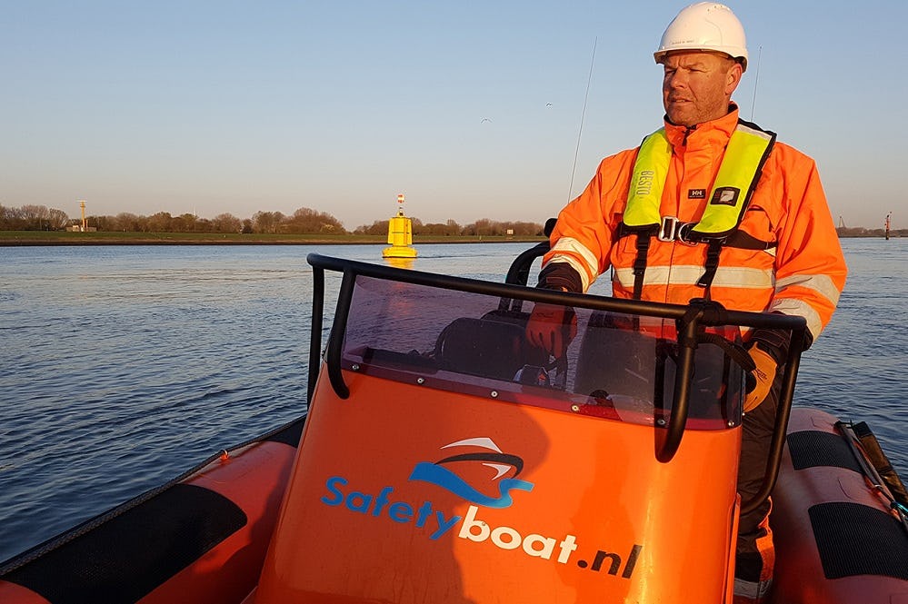 Let op: dit zijn de risico's van werkzaamheden langs het water