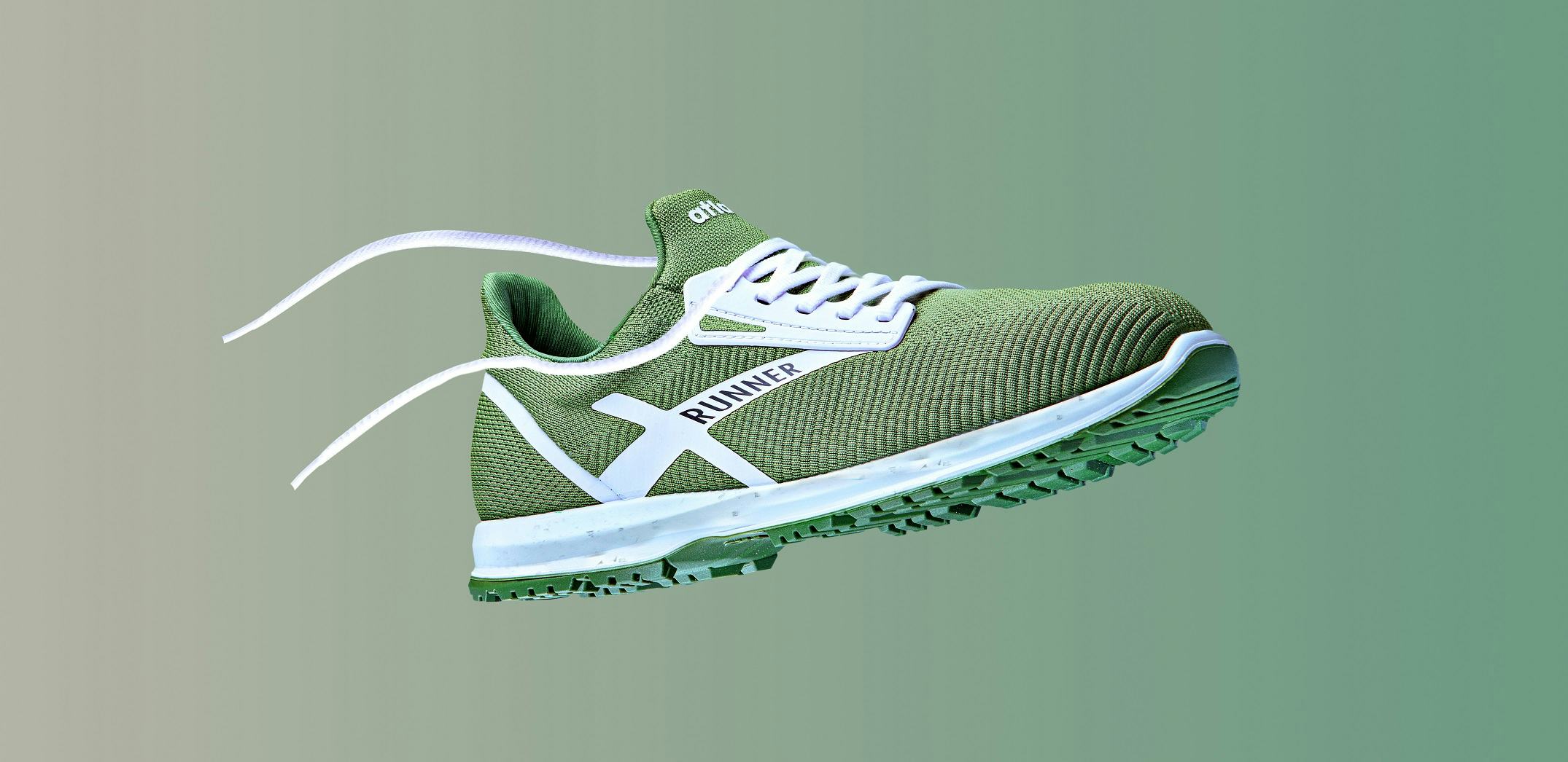 Het bovenmateriaal van de veiligheidsschoen is  bijna geheel 
gemaakt van gerecyclede PET-flessen.