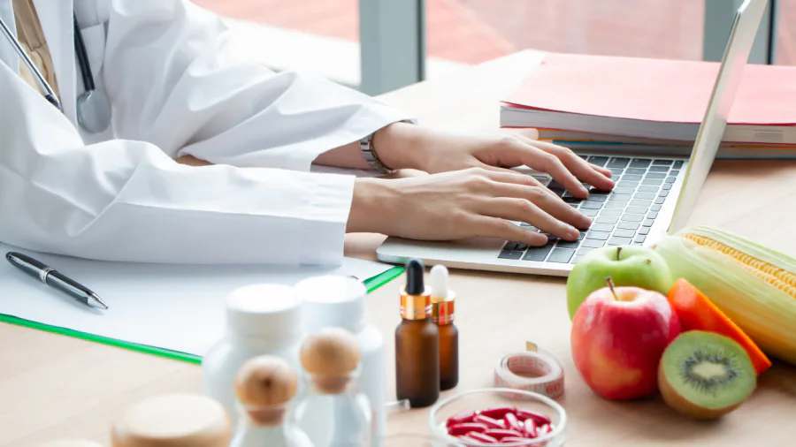 Ook gezonde voeding helpt bij RSI-klachten