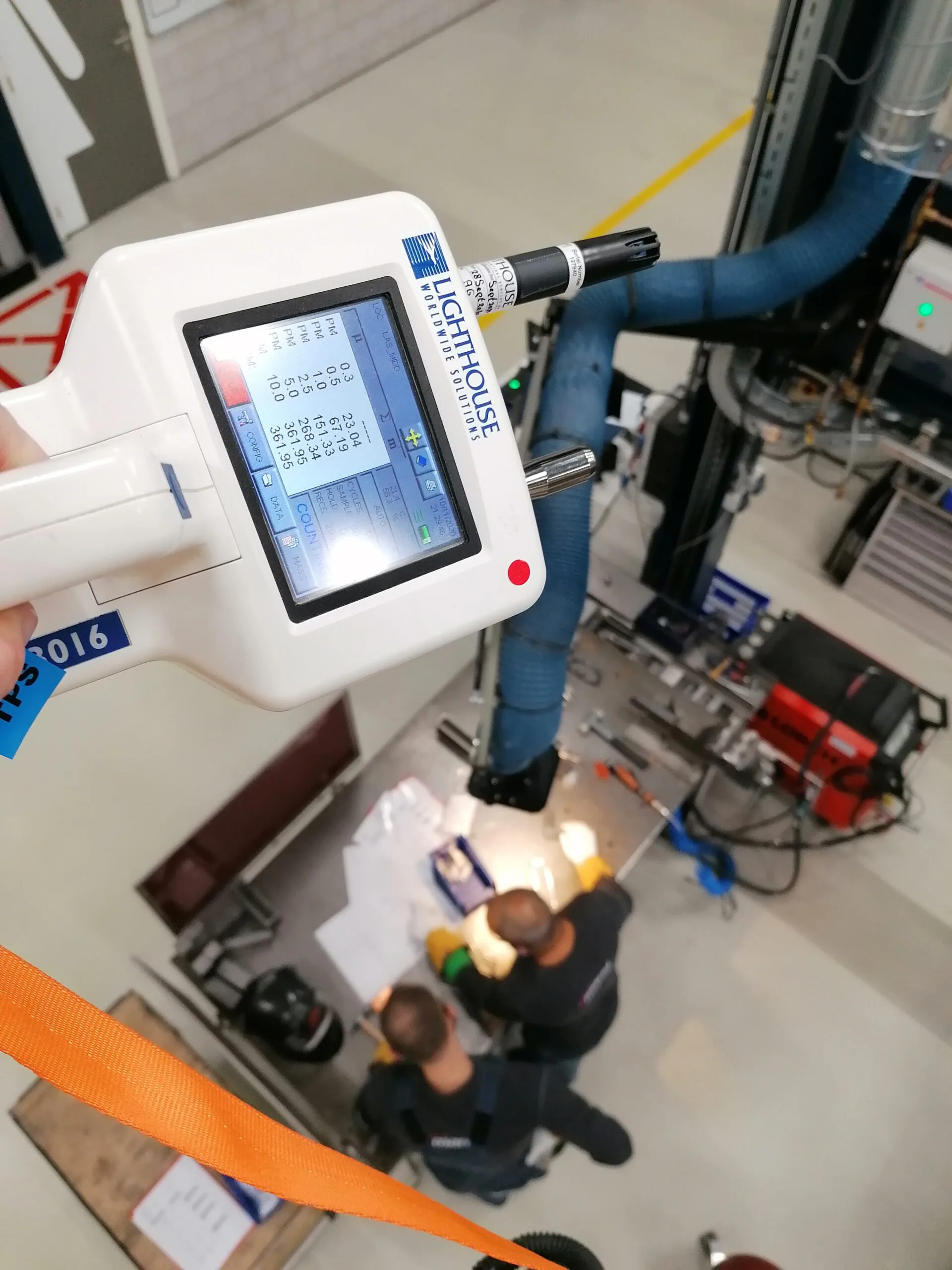 Beoordeling van de effectiviteit van een puntafzuiger tijdens lasprocessen, via ruimtemonitoring op hoogte. Foto: VGM Breed