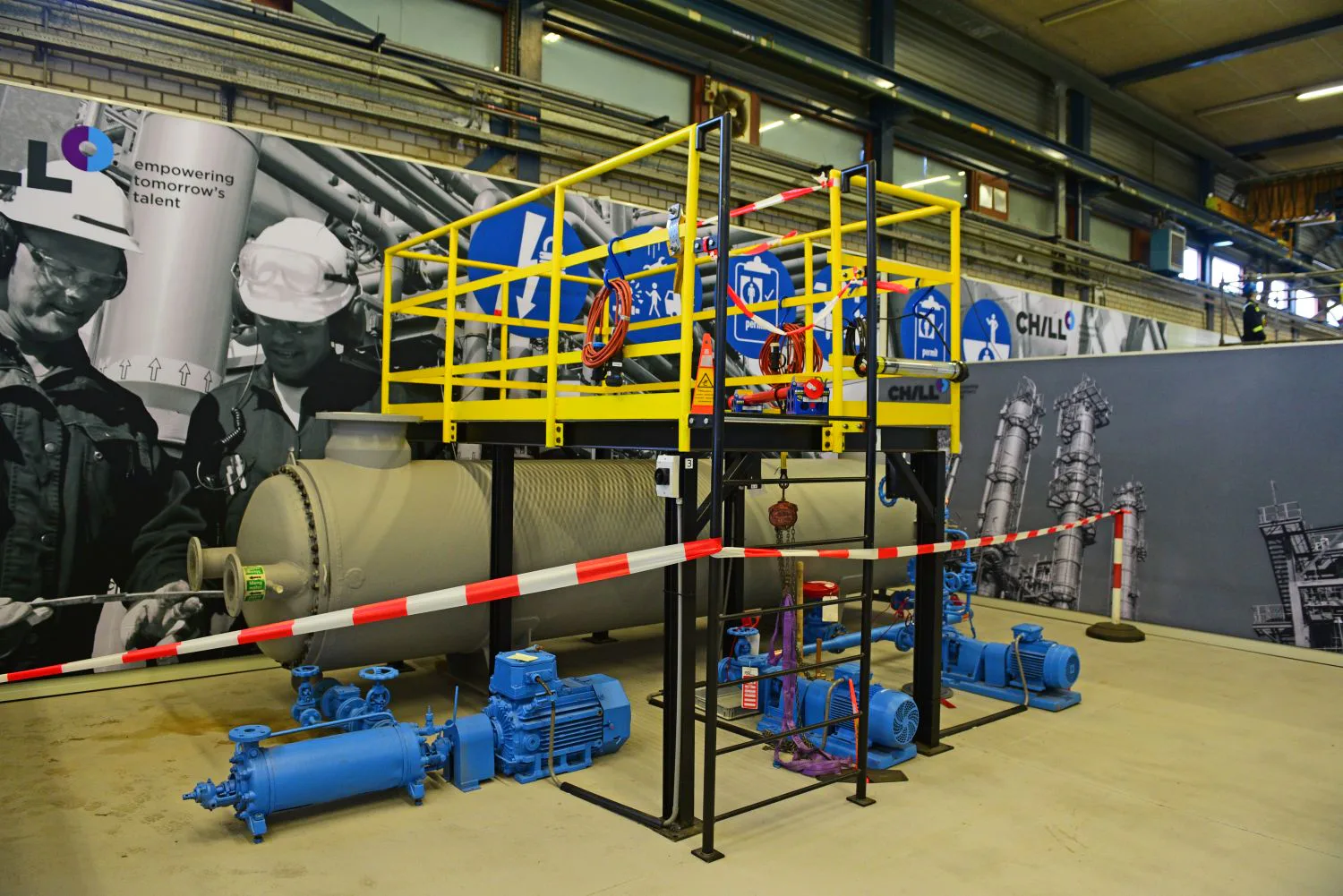 Uiteenlopende werksituaties zijn gesimuleerd in de trainingshal. Foto: Rob Jastrzebski