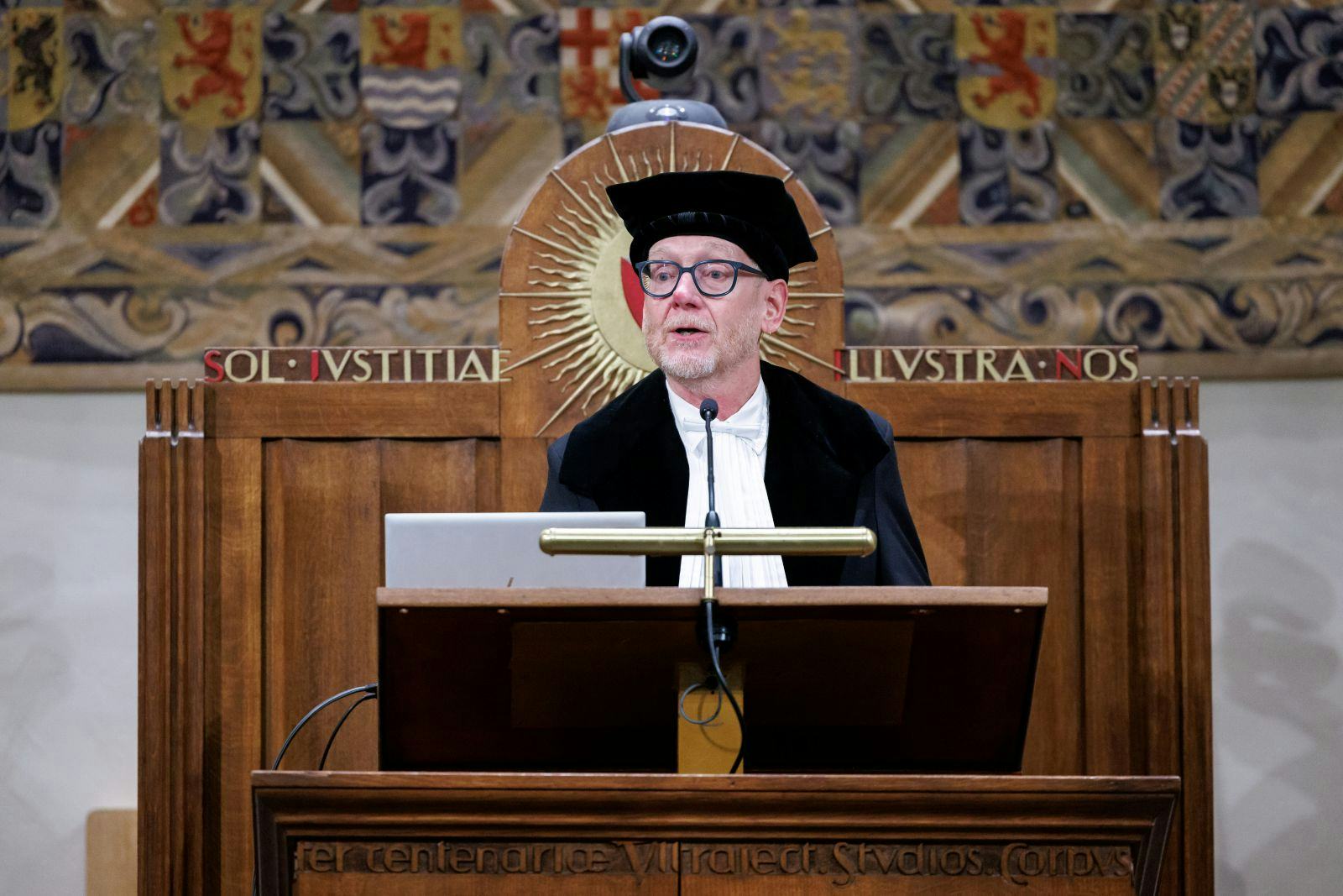 De vergrijzing binnen het vak arbeidshygiëne baart Pr. Dr. Ir. Hans Kromhout zorgen: "Waar Nederland in de jaren 80 en 90 vooropliep met de stevige academische opleiding Arbeidshygiëne, is die bron nu bijna opgedroogd."