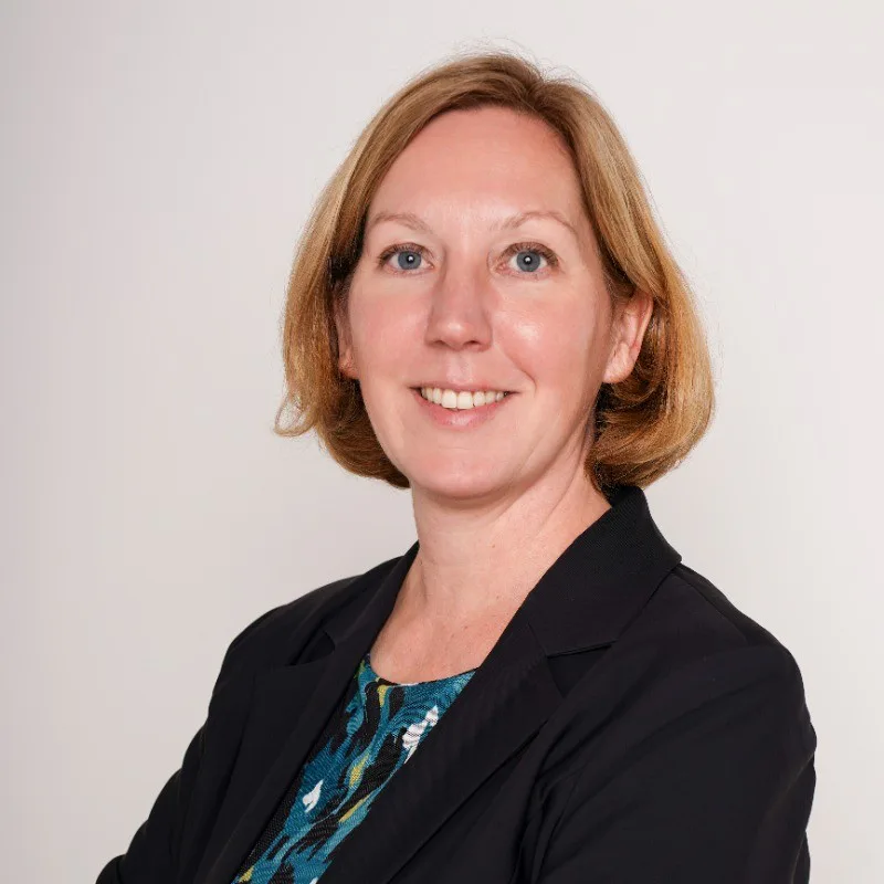 Ramona Kezer - journalist