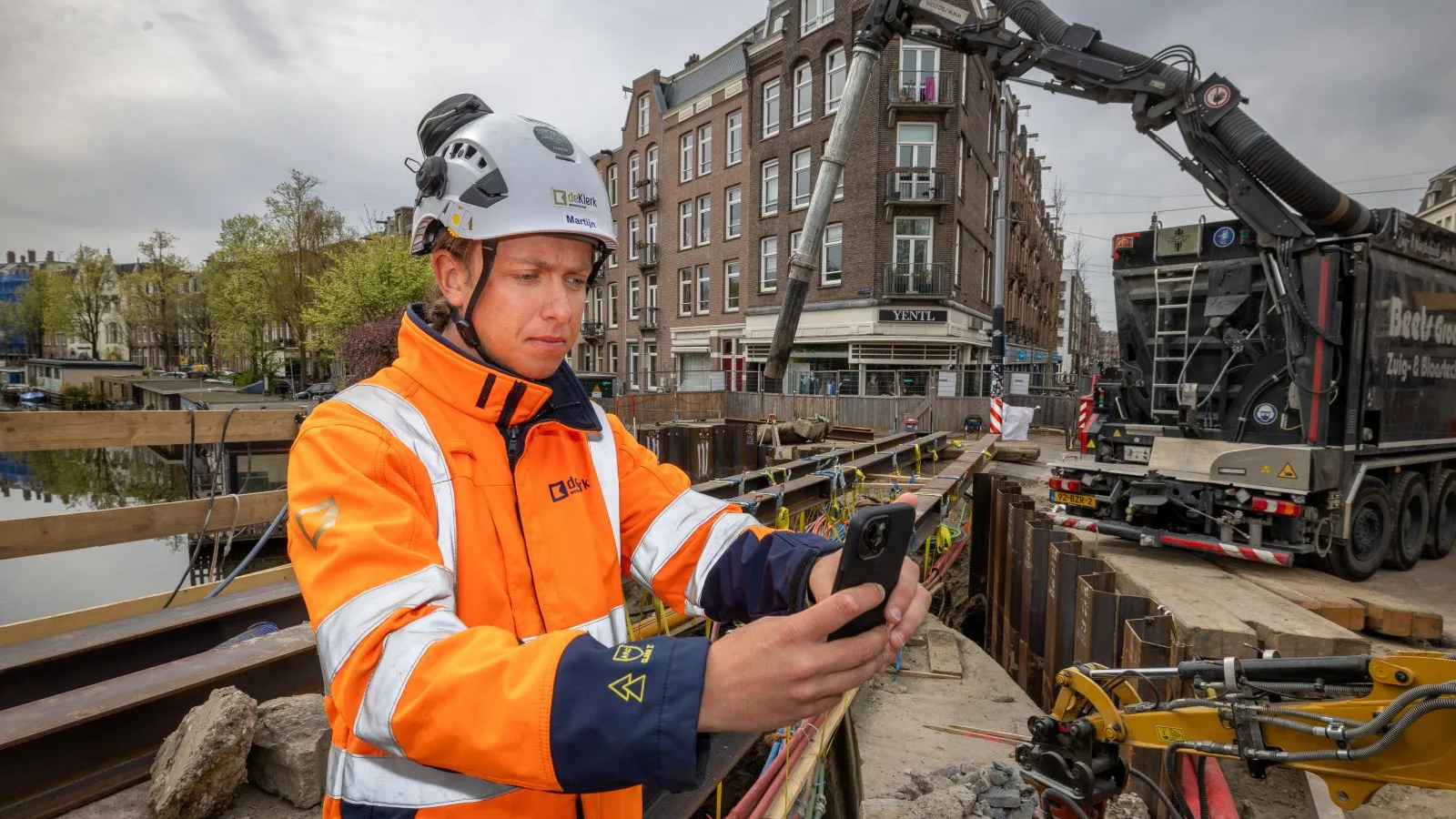 Veiligheidskundige Martijn Vos gaat voor werkbare veiligheid: 'In de waterbouw komen veel arbeidsrisico's samen'