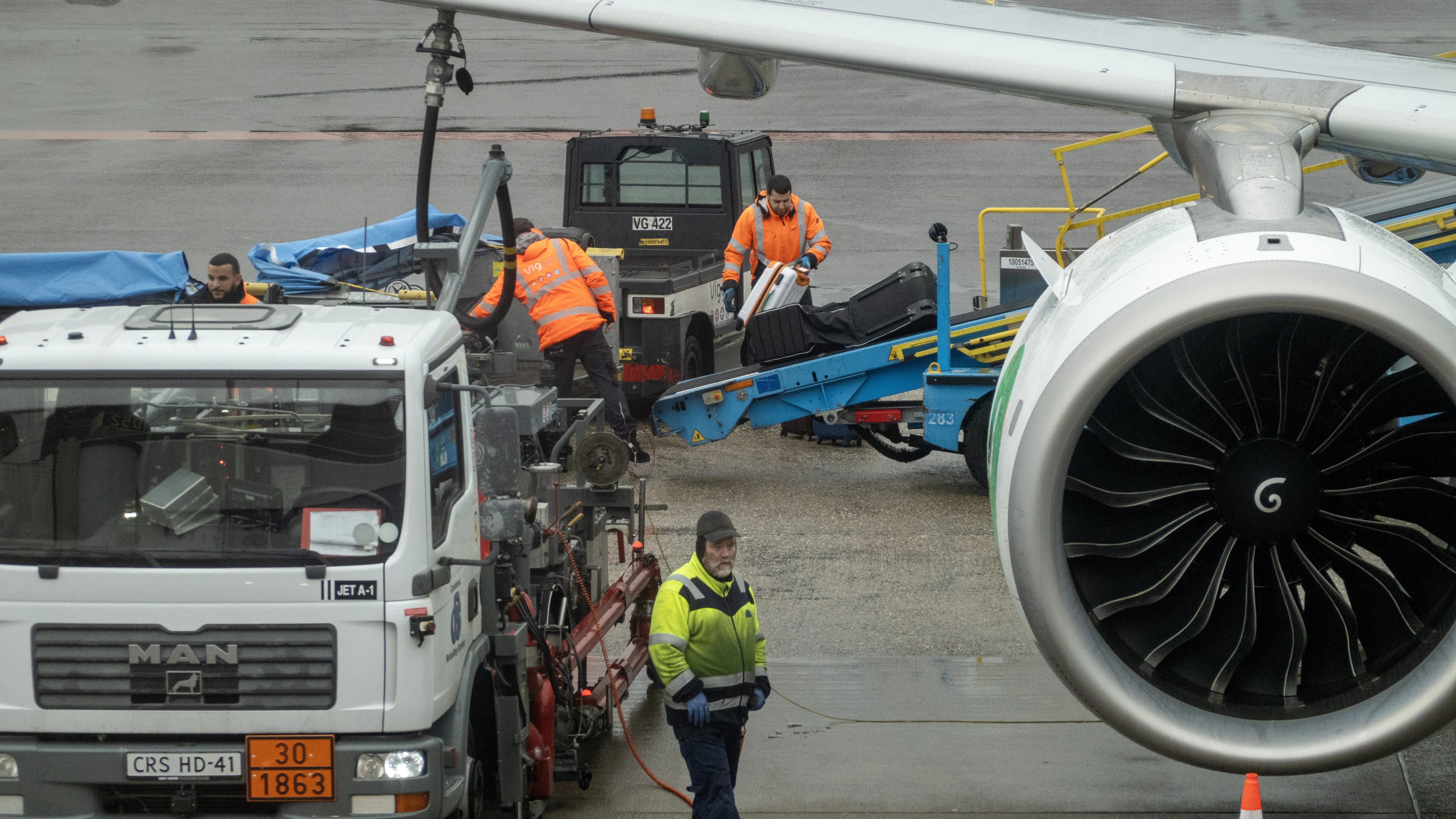 Een meetnet van sensoren op de luchthaven meet de concentraties van verschillende stoffen. Foto BERTVERHOEFF/ANP